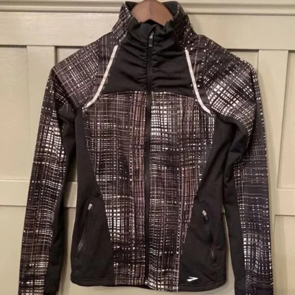 Brooks Utopia Softshell Ii Running Jacket Full Zi… - image 3